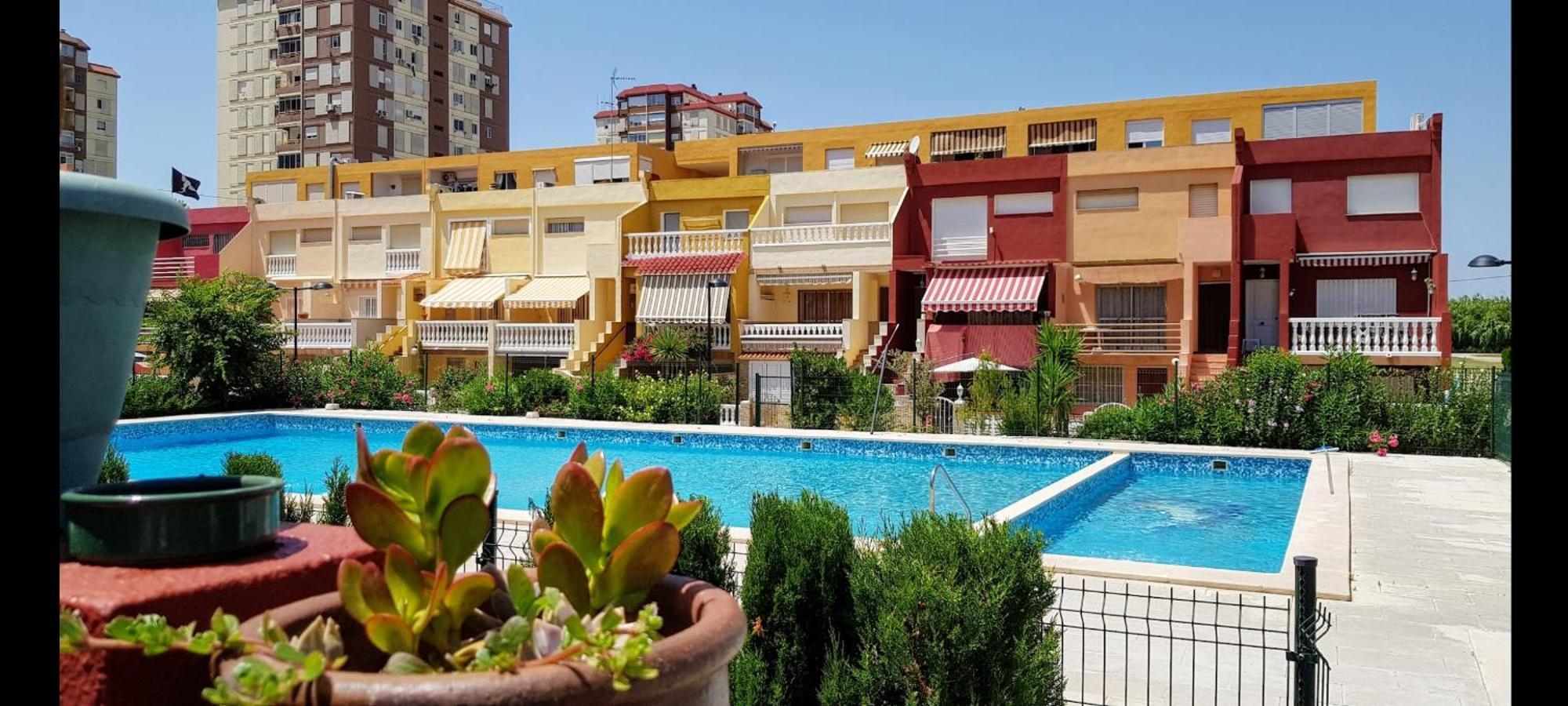 Апартаменты Adosado Playa Pobla Farnals Пуэбла-де-Фарнальс Экстерьер фото